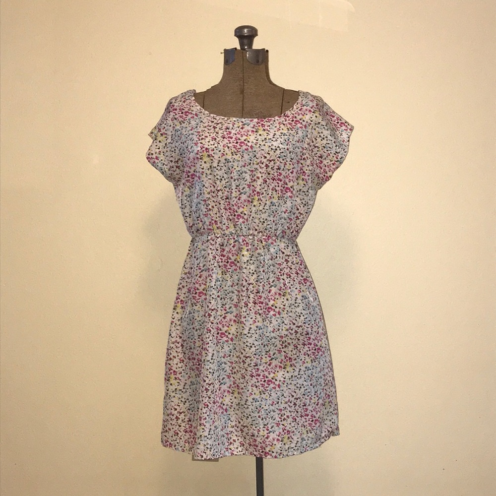 Lightweight, Multicolor Floral, Cross-back T-Dress